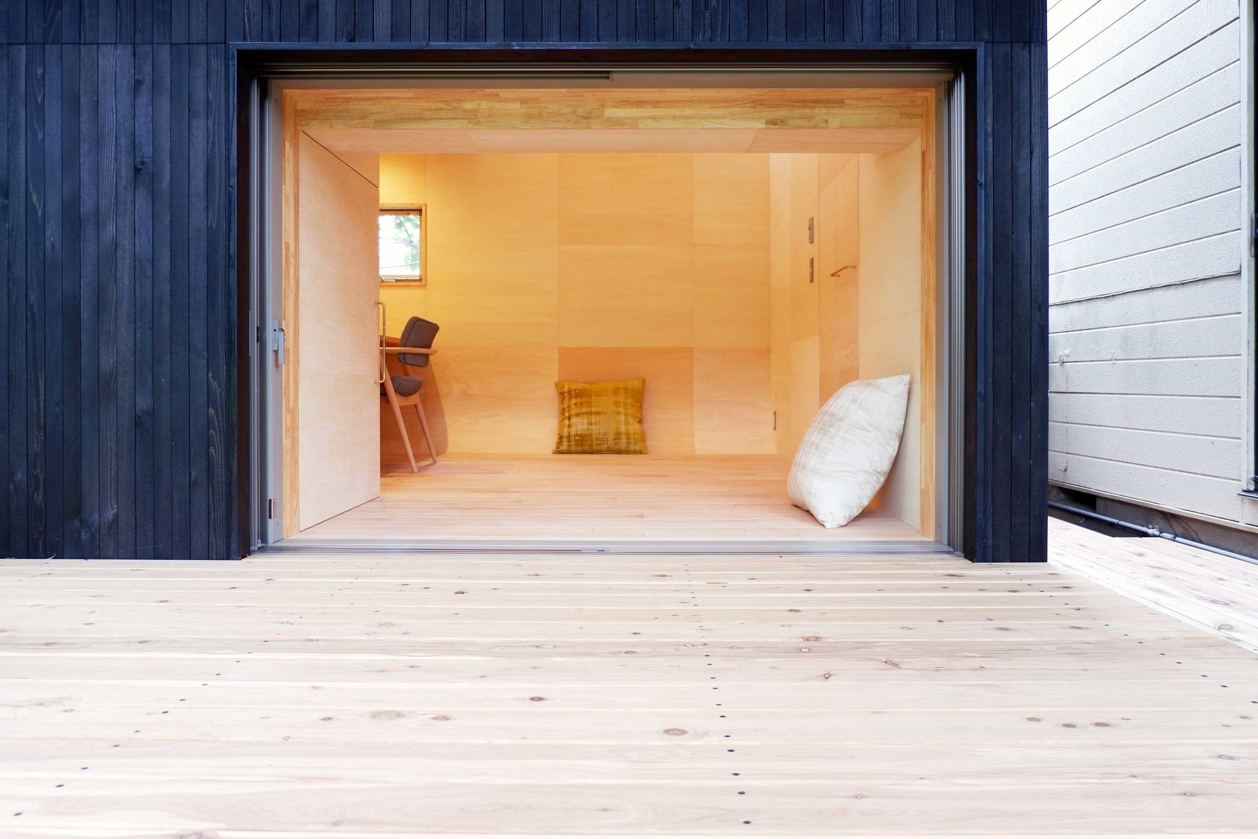 3坪の離れ 広がりの感じられる工夫とは?